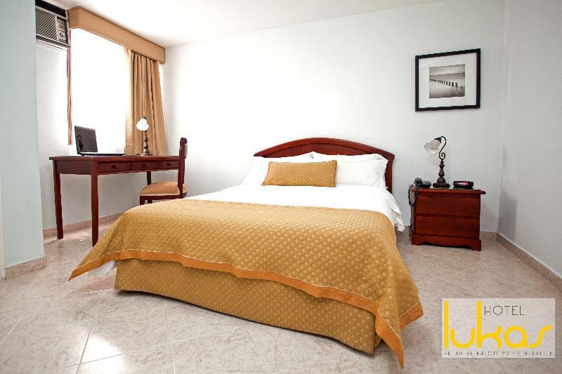 Hotel Lukas Medellin Ngoại thất bức ảnh
