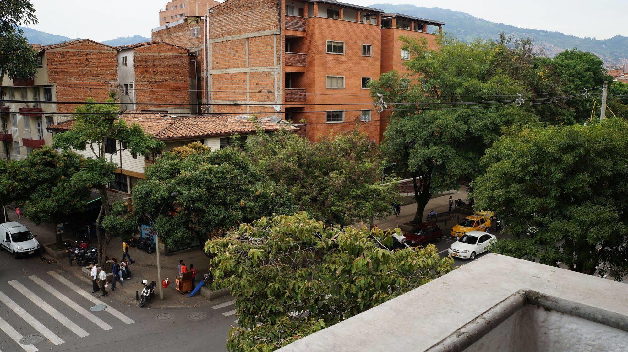 Hotel Lukas Medellin Ngoại thất bức ảnh